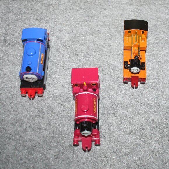 Vtg. (3) Thomas Tank Engine & Friends Diecast Magnetic Trains Ertl Lot 2 1990's - Picture 3 of 9